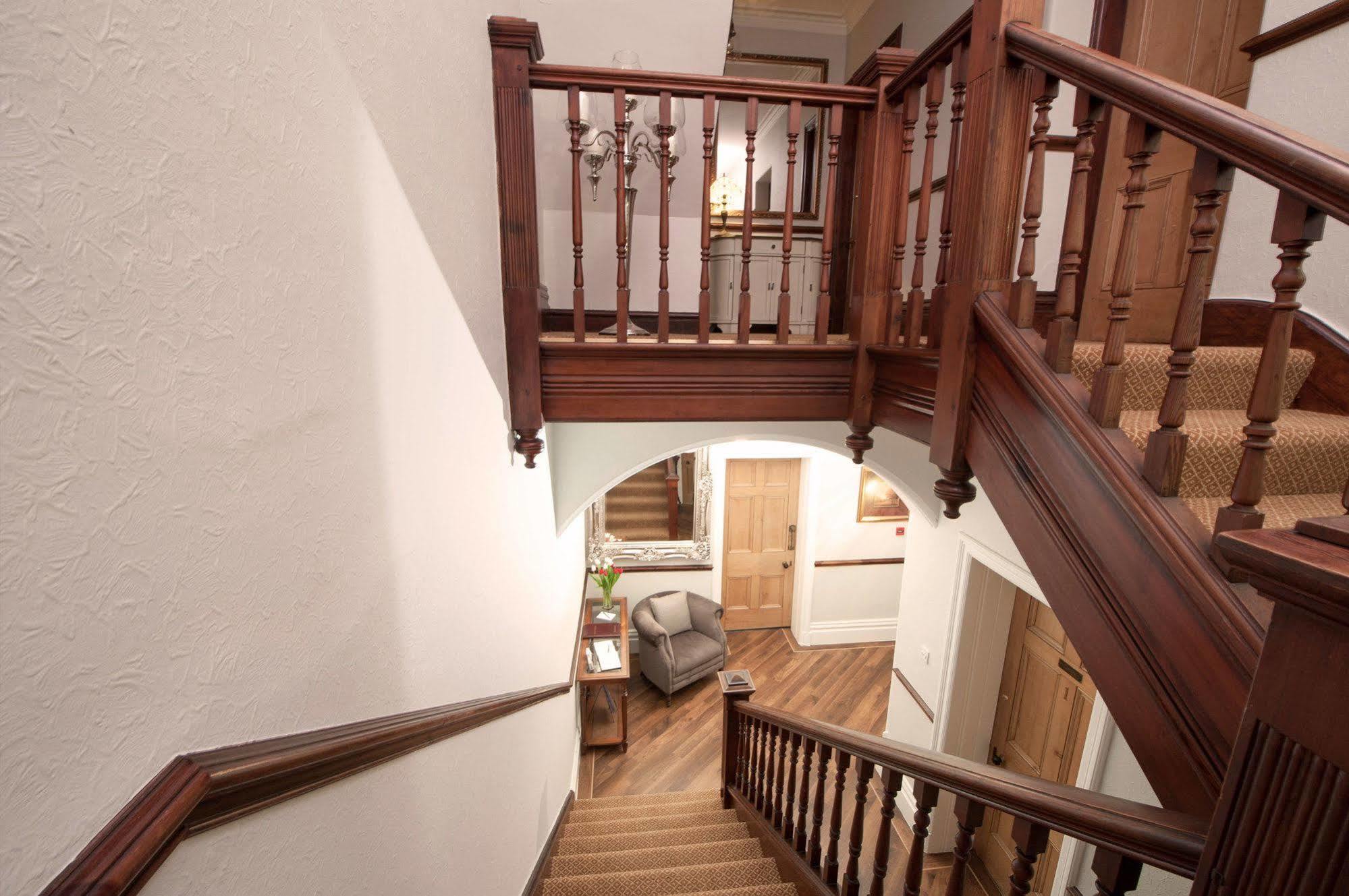 Chestnuts Guest House (Adults Only) Уиндермир Экстерьер фото