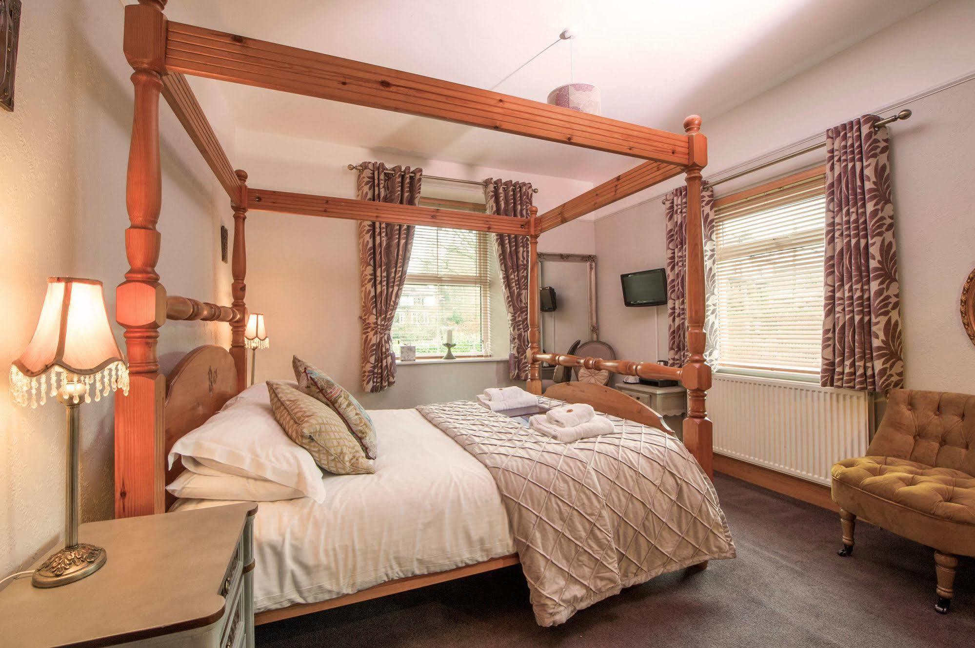 Chestnuts Guest House (Adults Only) Уиндермир Экстерьер фото